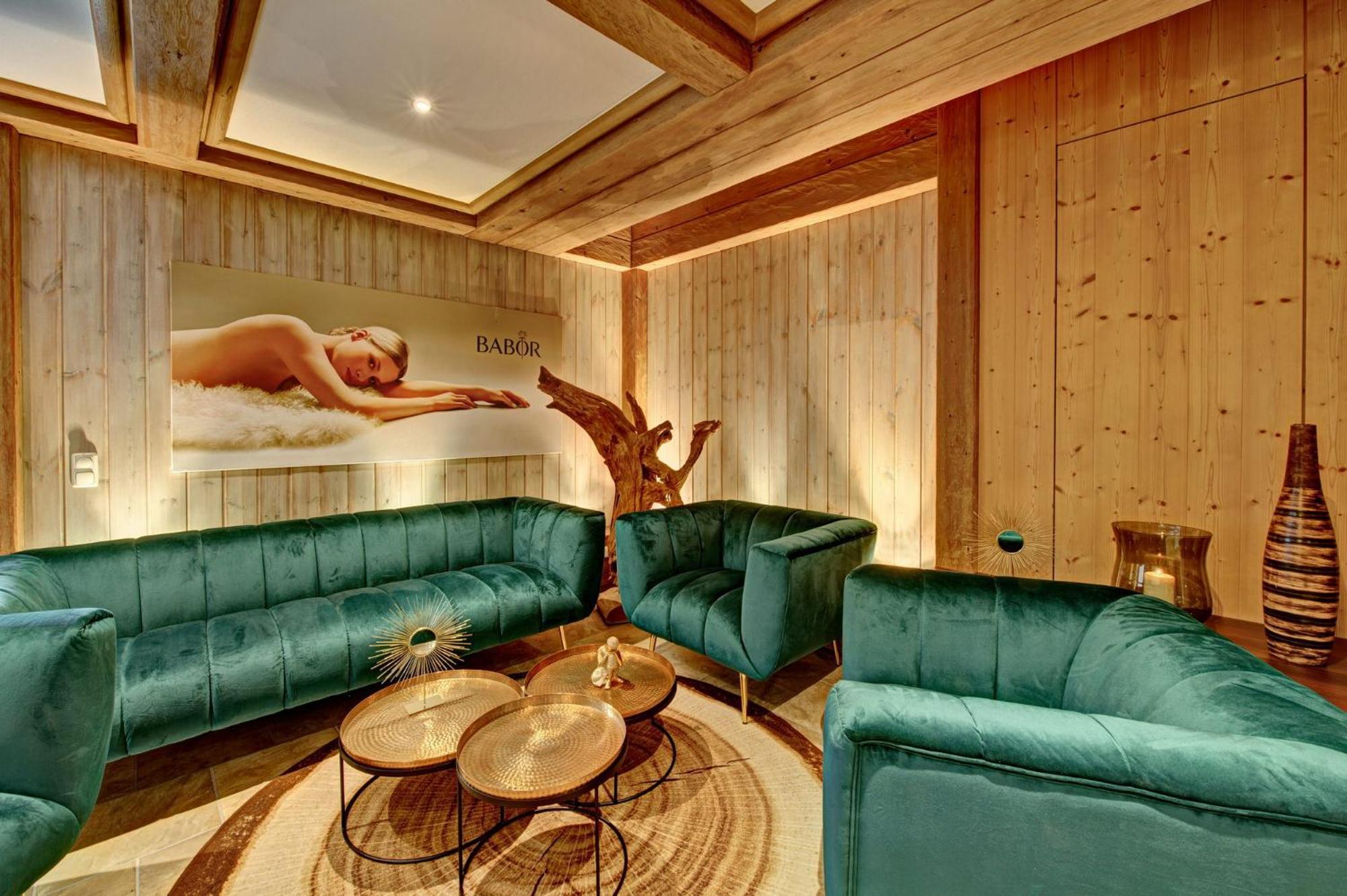 Koenigshof Hotel Resort โอเบอร์สเทาเฟิน ภายนอก รูปภาพ