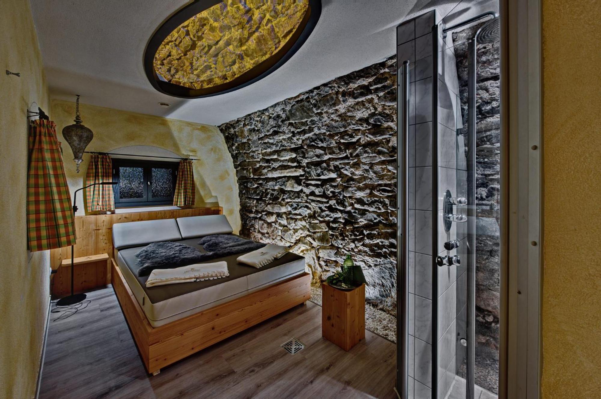 Koenigshof Hotel Resort โอเบอร์สเทาเฟิน ภายนอก รูปภาพ